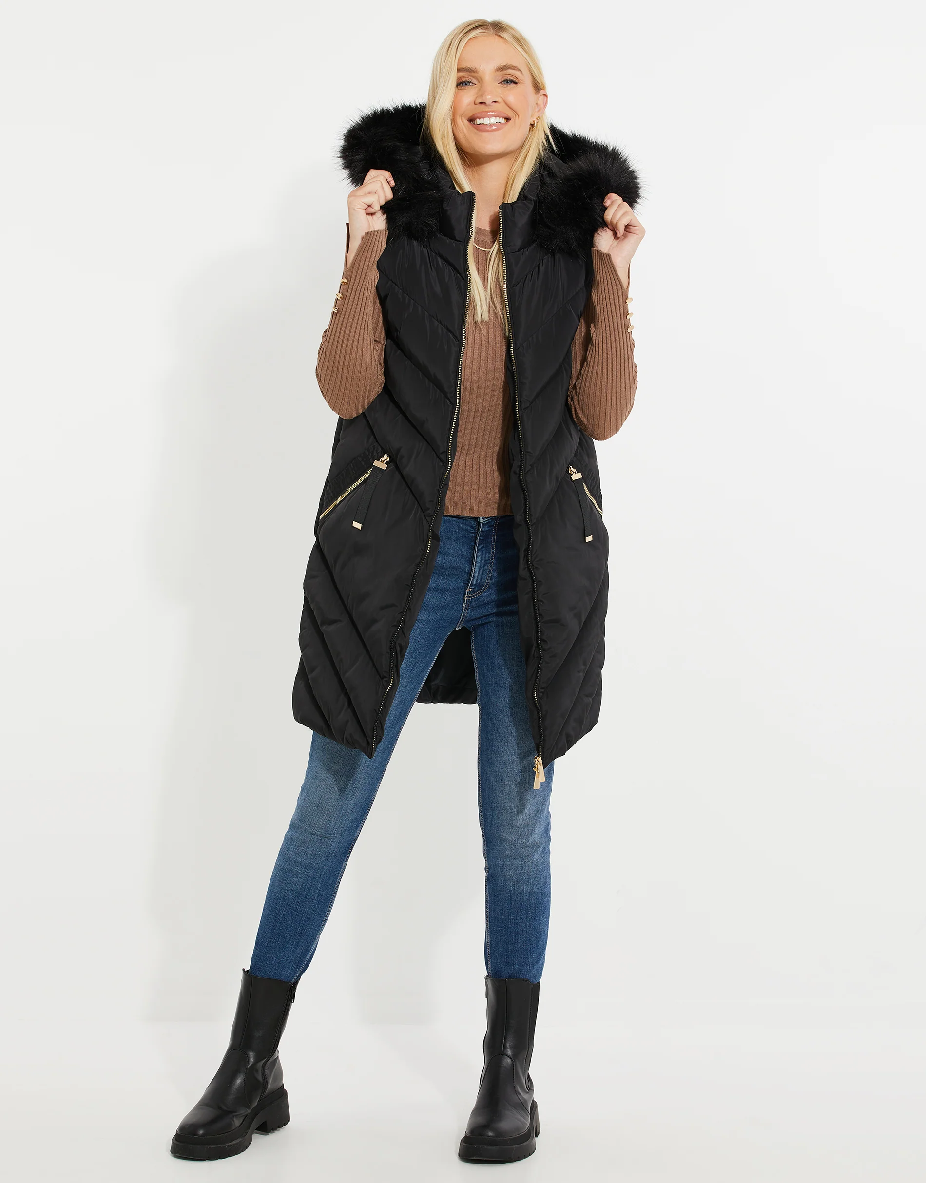 Parka-Style Quilted Gilet in Black - Image 4