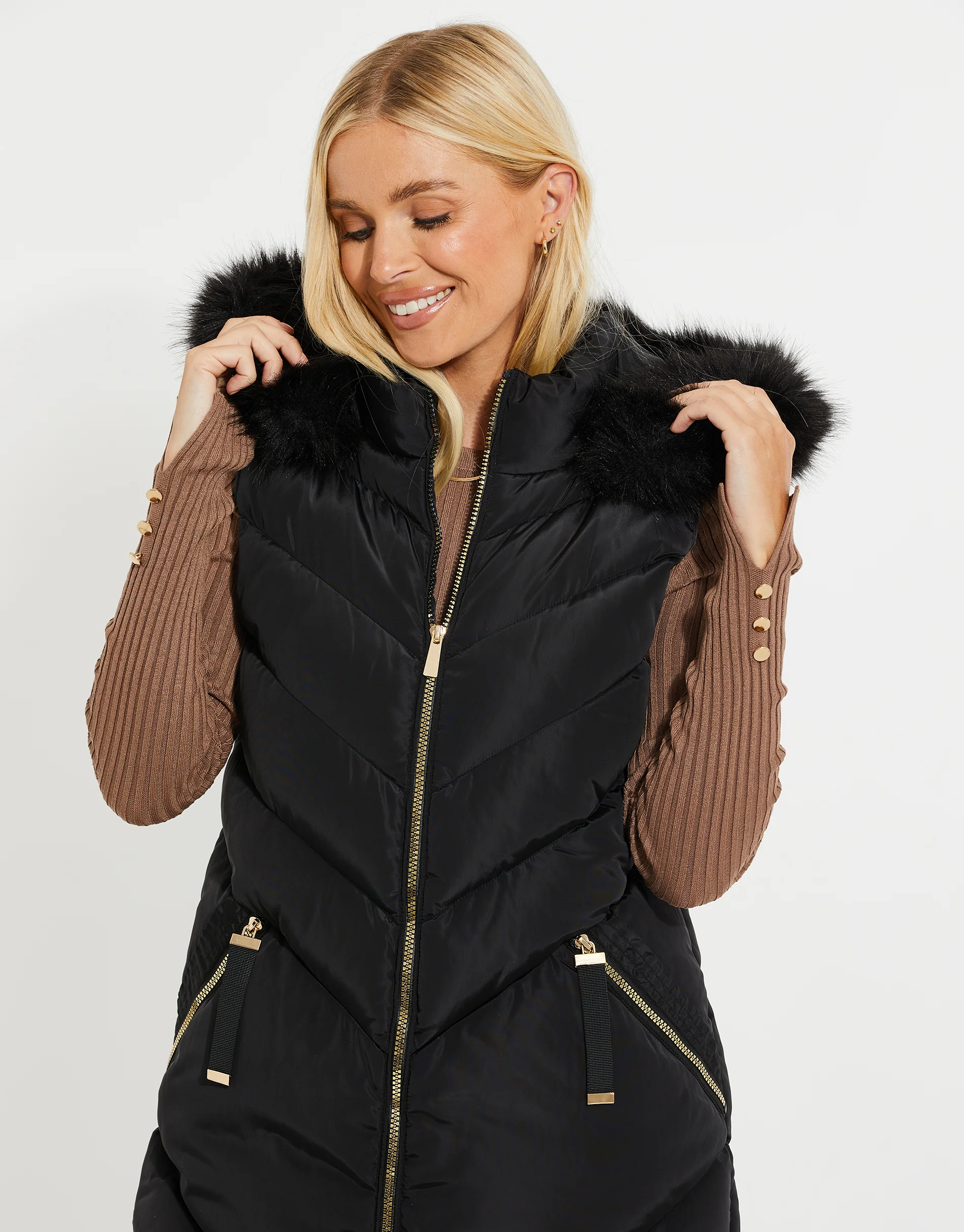 Parka-Style Quilted Gilet in Black - Image 5