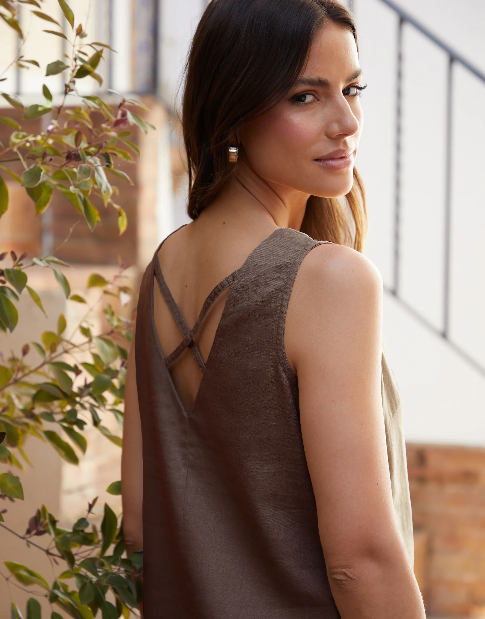 Linen Blend Sleeveless Shift Dress in Chocolate Brown - Image 4
