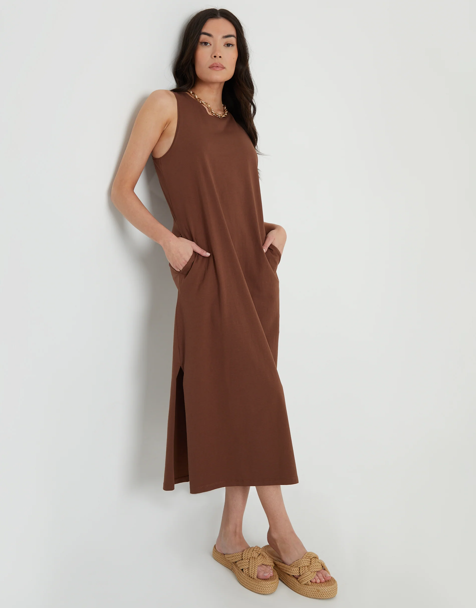 Sleeveless Jersey Midi Dress with Pockets in Chocolate Brown - Image 4