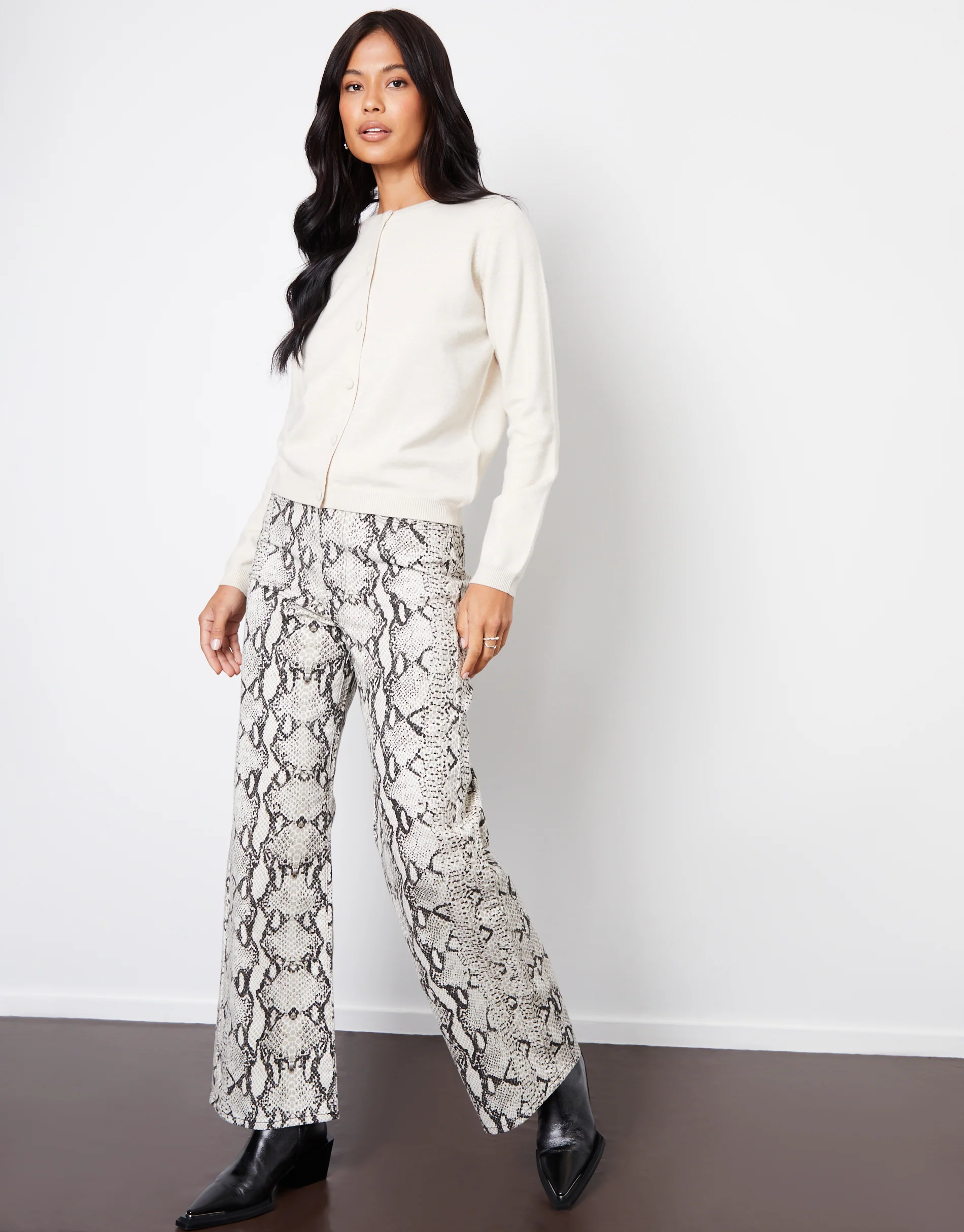 Wide Leg Print Denim Jeans in Grey Snake - Image 2