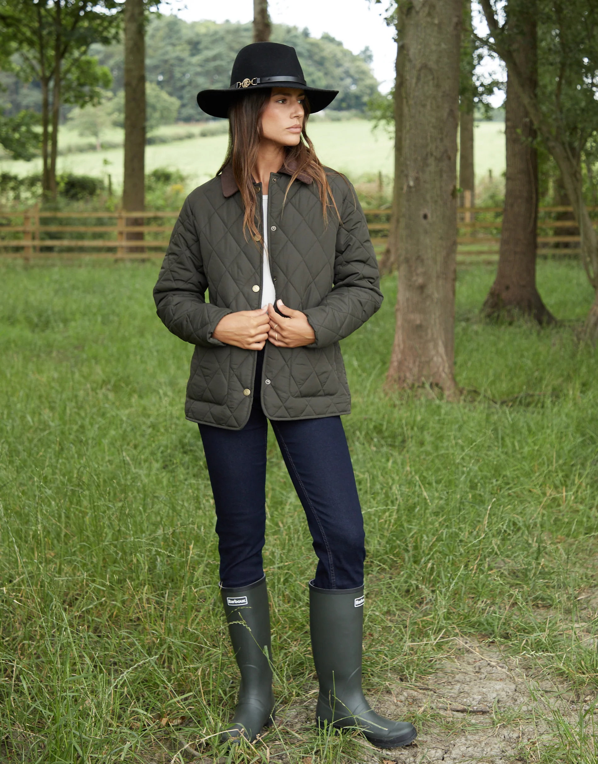 Cord Collar Diamond Quilted Heritage Jacket in Khaki Green - Image 3