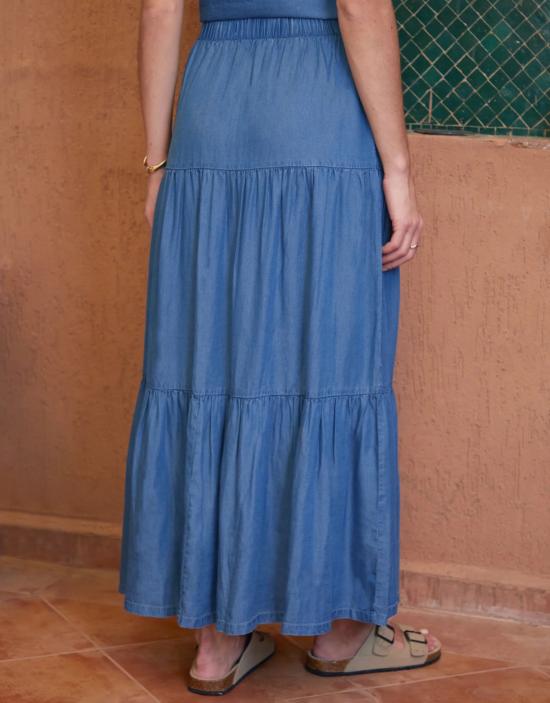 Pull On Tiered Chambray Midi Skirt in Light Wash - Image 2