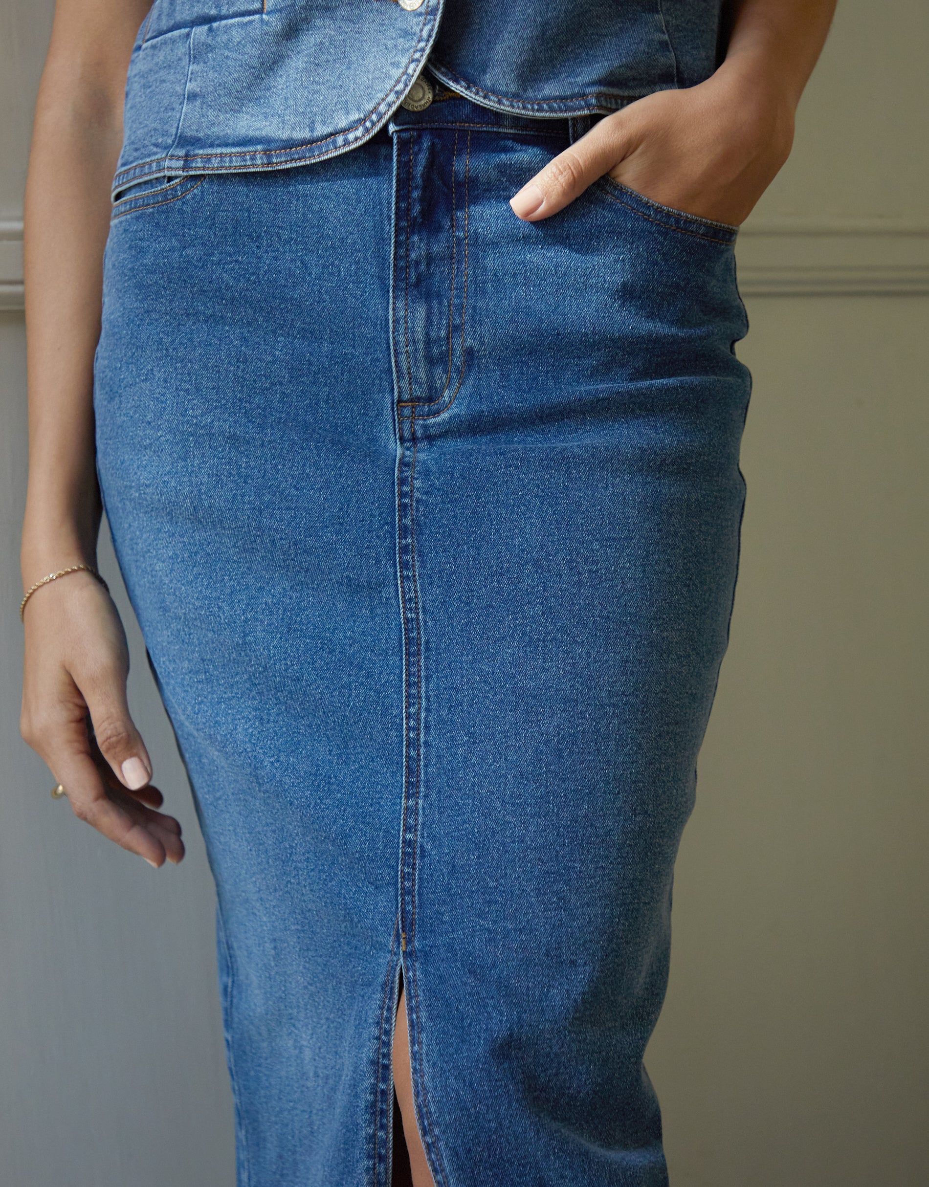 Maxi Denim Skirt in Mid Wash - Image 5
