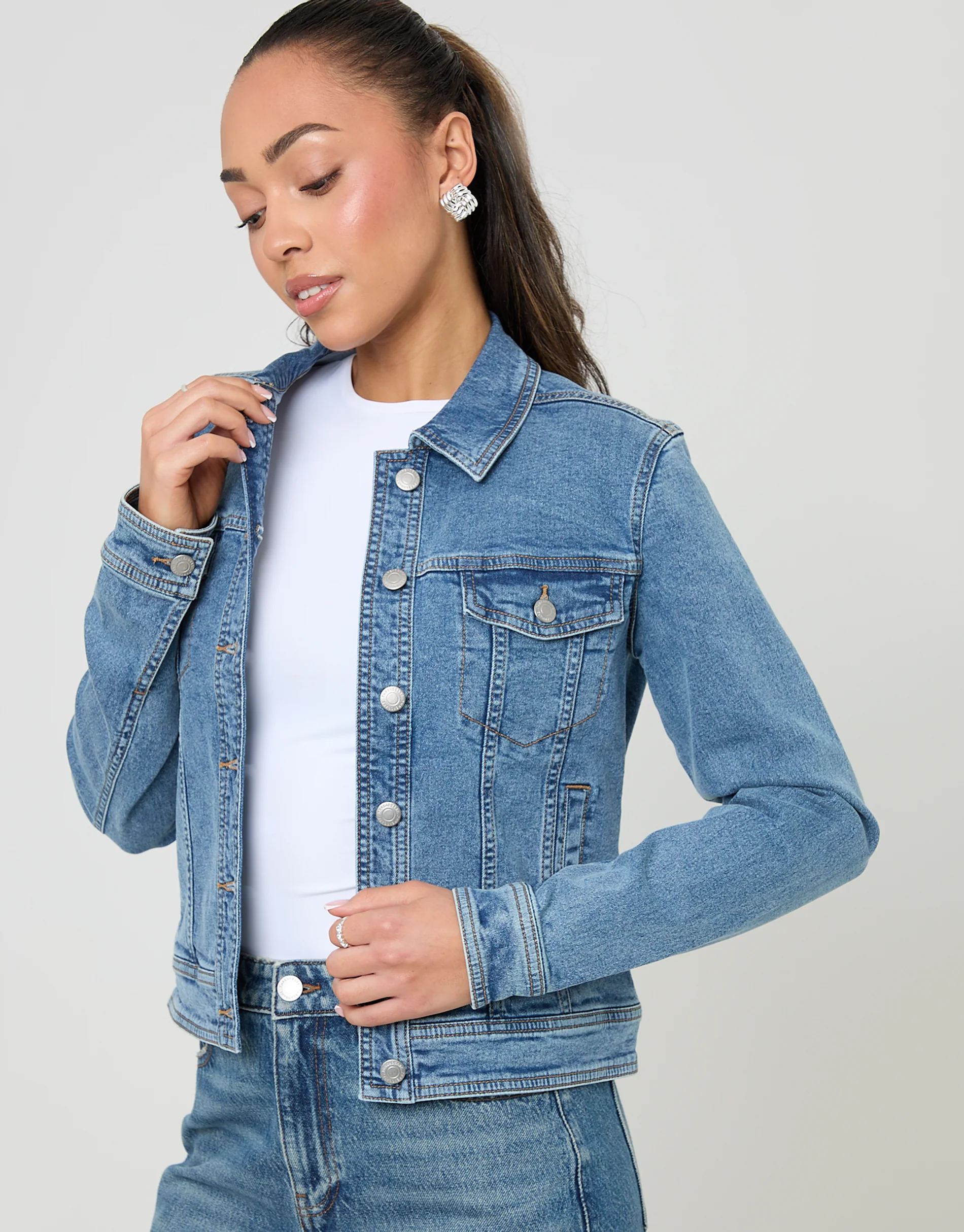 Denim Jacket in Mid Wash