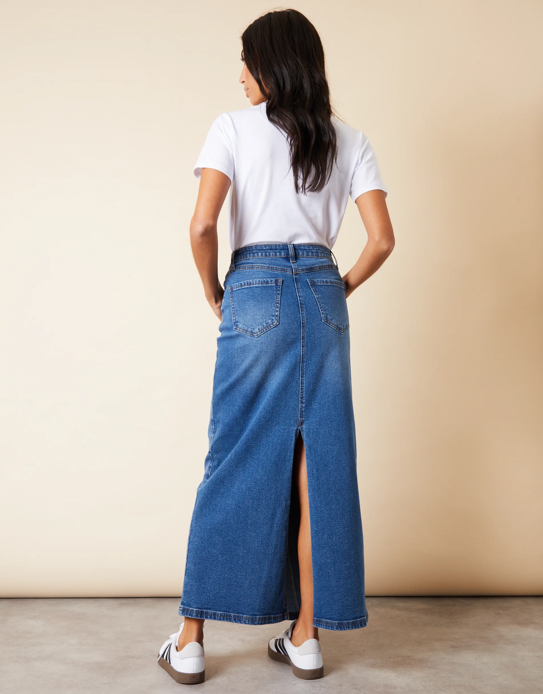 Split Back Fishtail Denim Maxi Skirt in Mid Wash - Image 2