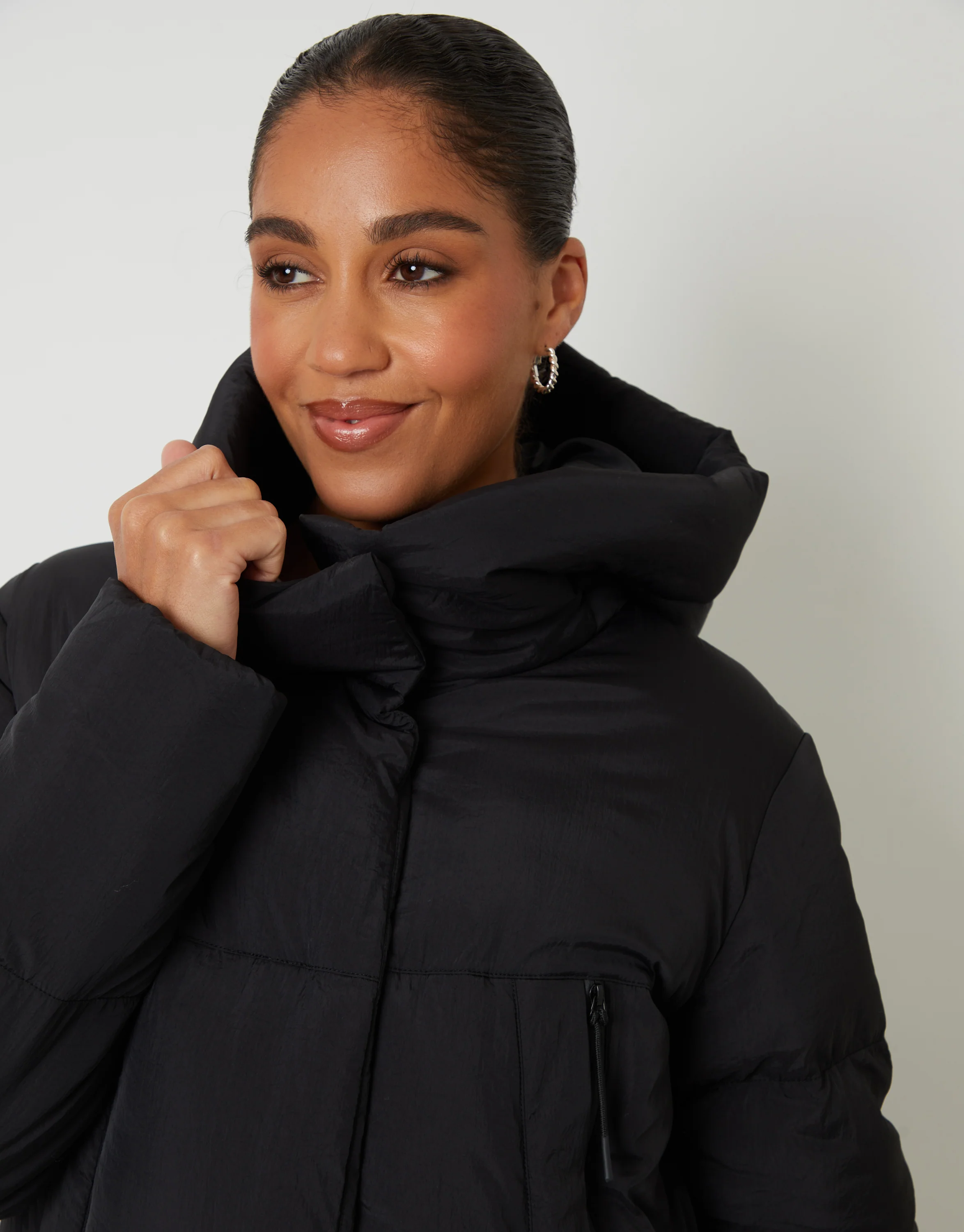 Petite Maxi Puffer Jacket in Black - Image 2