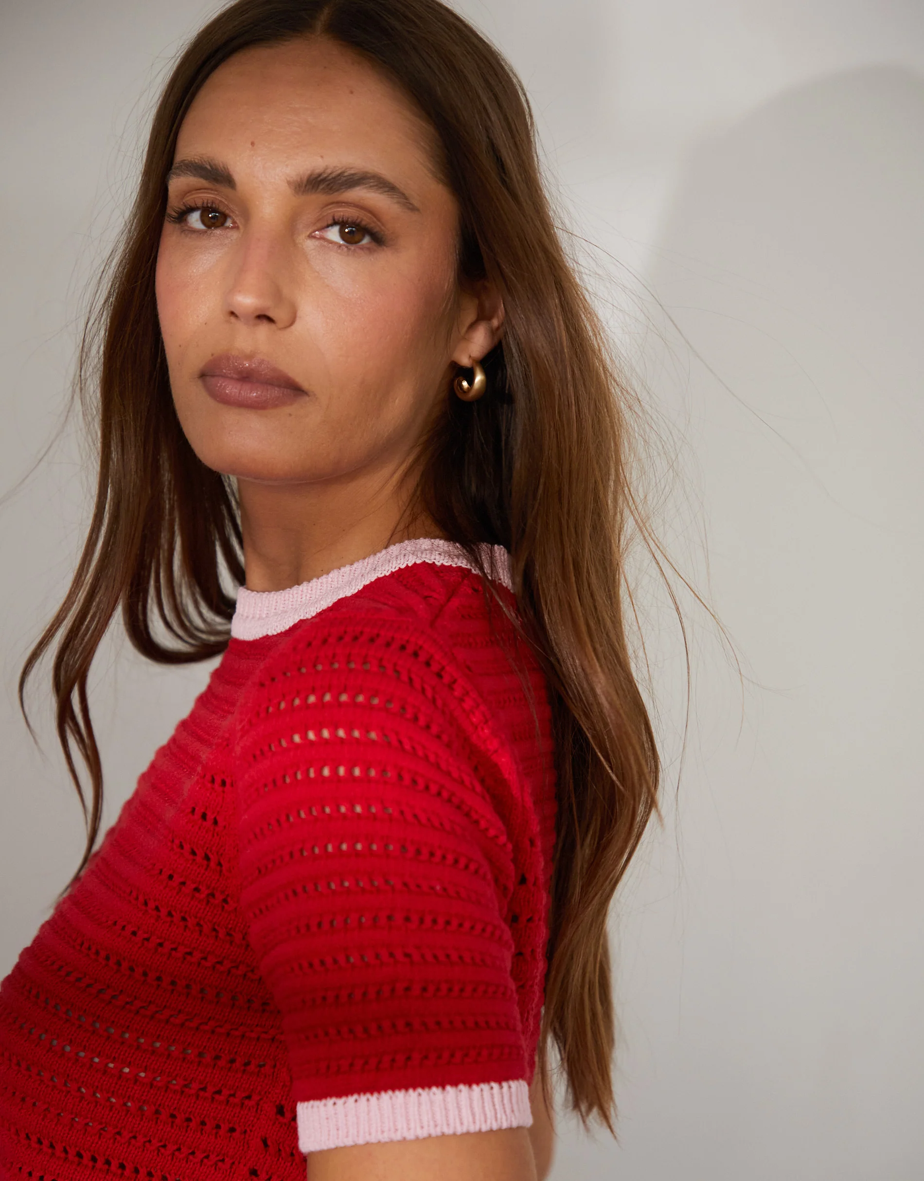 Contrast Tipping Crochet T-Shirt in Red - Image 4