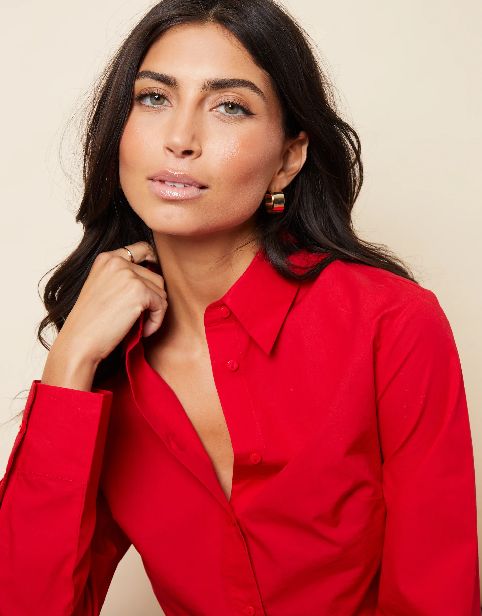 Boxy Cropped Elasticated Hem Shirt in Red - Image 4