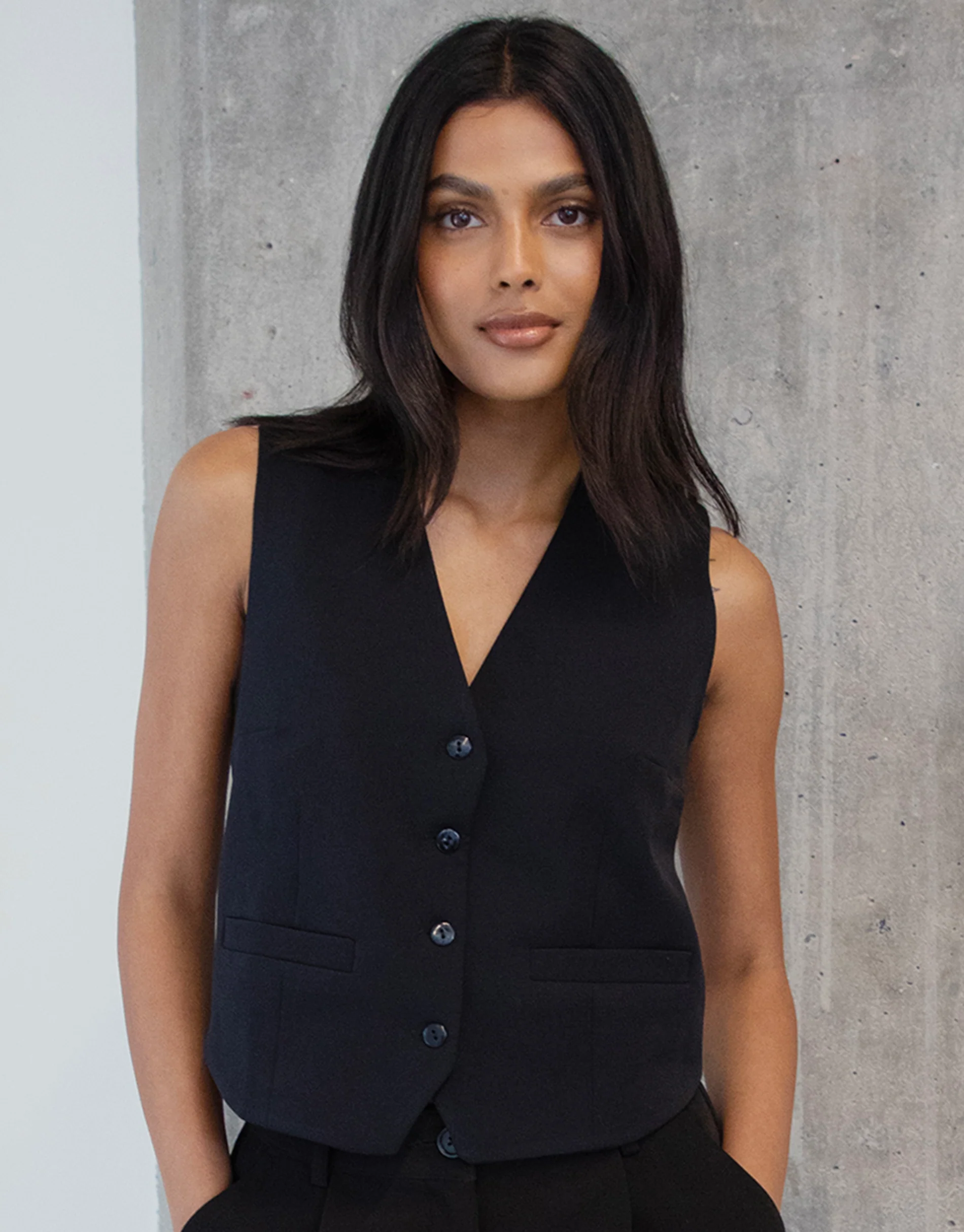 Lined Fitted Tailored Waistcoat in Black