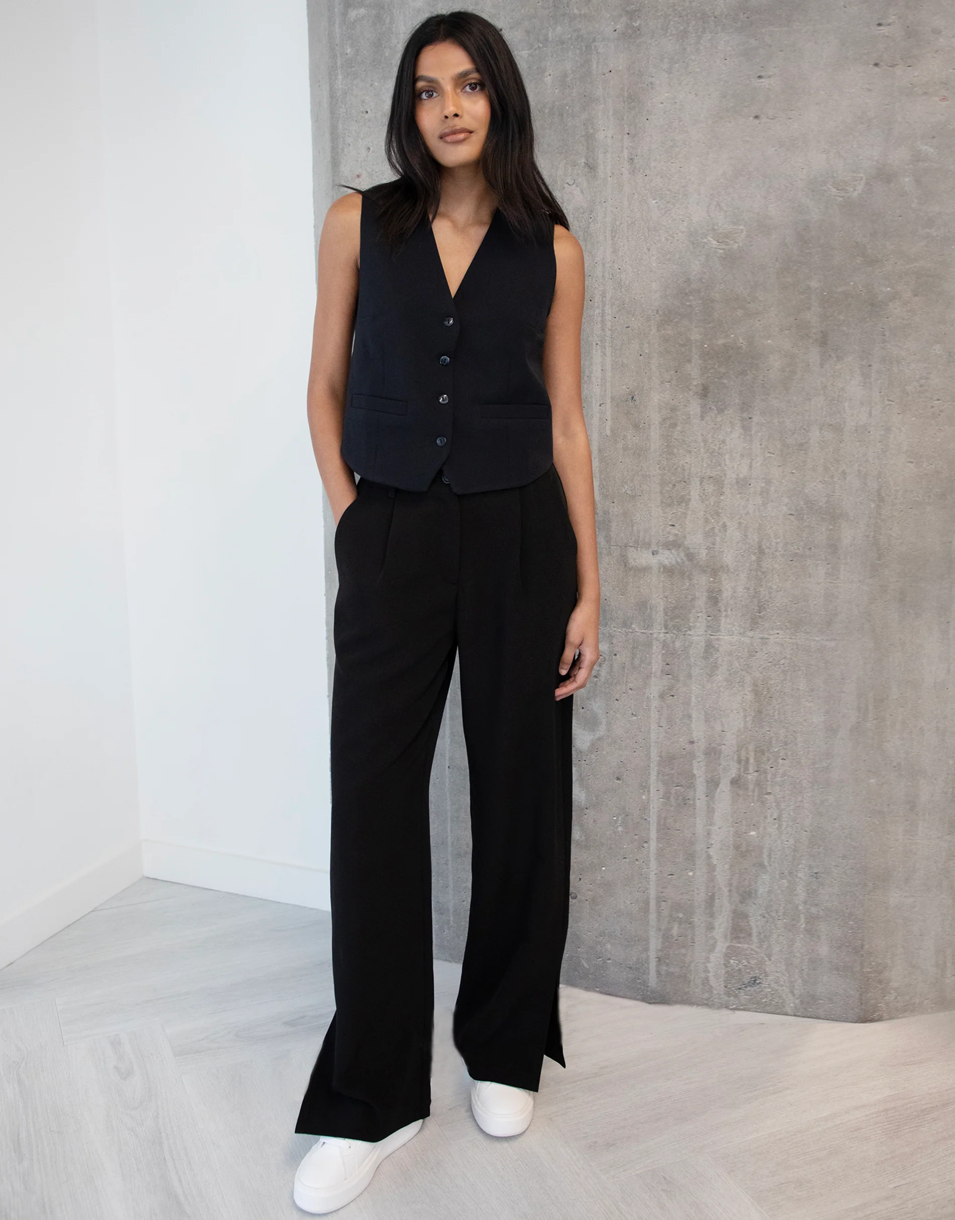 Lined Fitted Tailored Waistcoat in Black - Image 3
