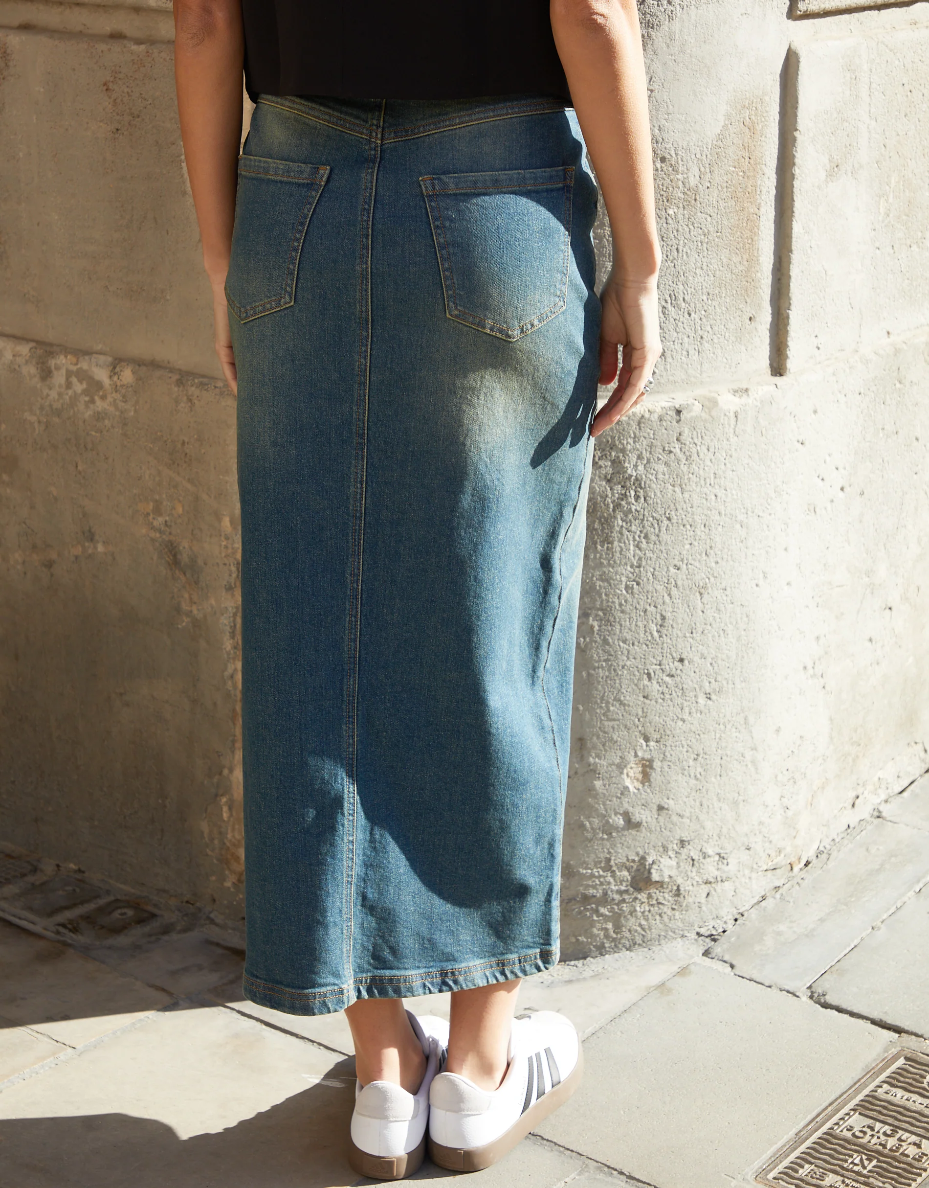 Maxi Denim Skirt in Vintage Wash - Image 4